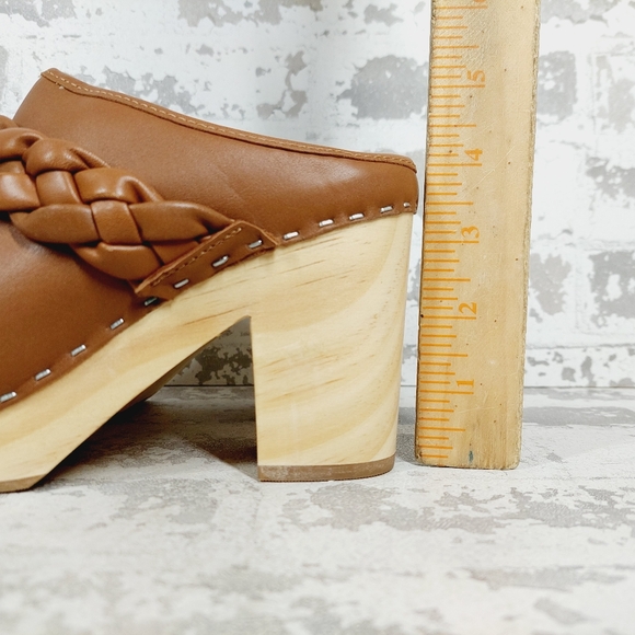 NEW Dolce Vita Hila Brown Leather Block Heel Slide In Clogs V401 - Picture 2 of 10